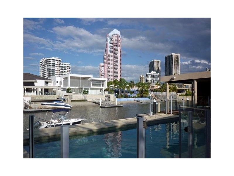 Paradise Waters QLD 4217