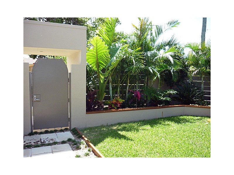 Broadbeach Waters QLD 4218