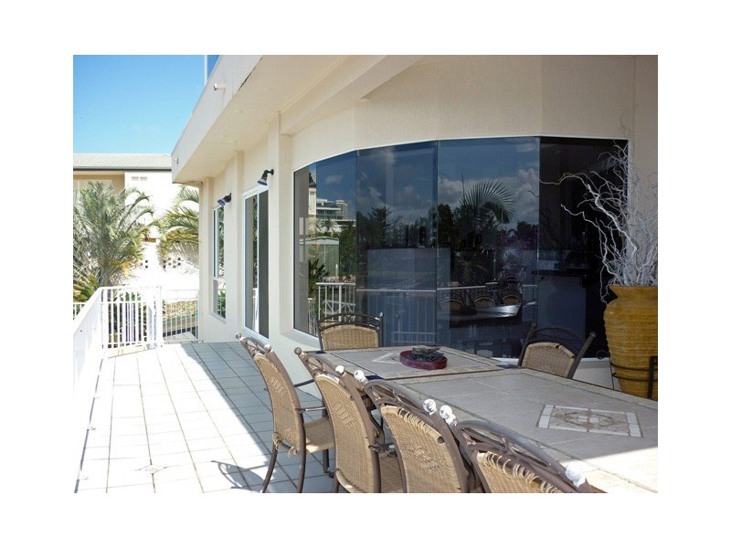 Broadbeach Waters QLD 4218