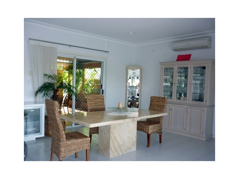 Broadbeach Waters QLD 4218