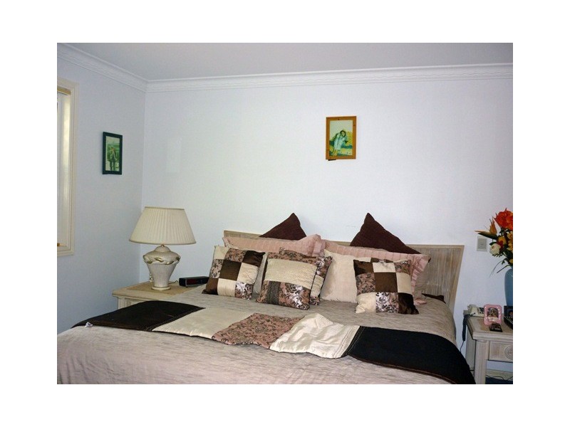 Broadbeach Waters QLD 4218