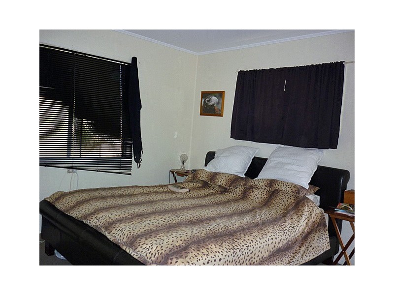 Broadbeach Waters QLD 4218