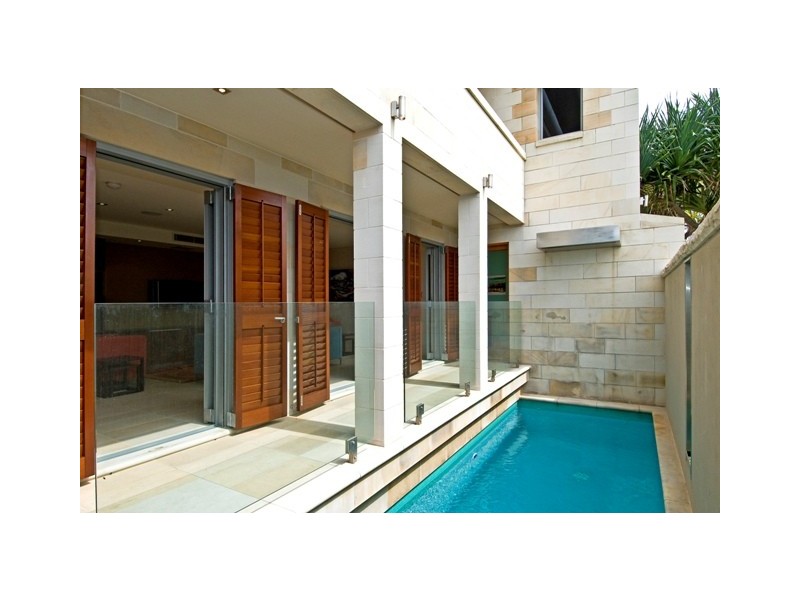 Mermaid Beach QLD 4218