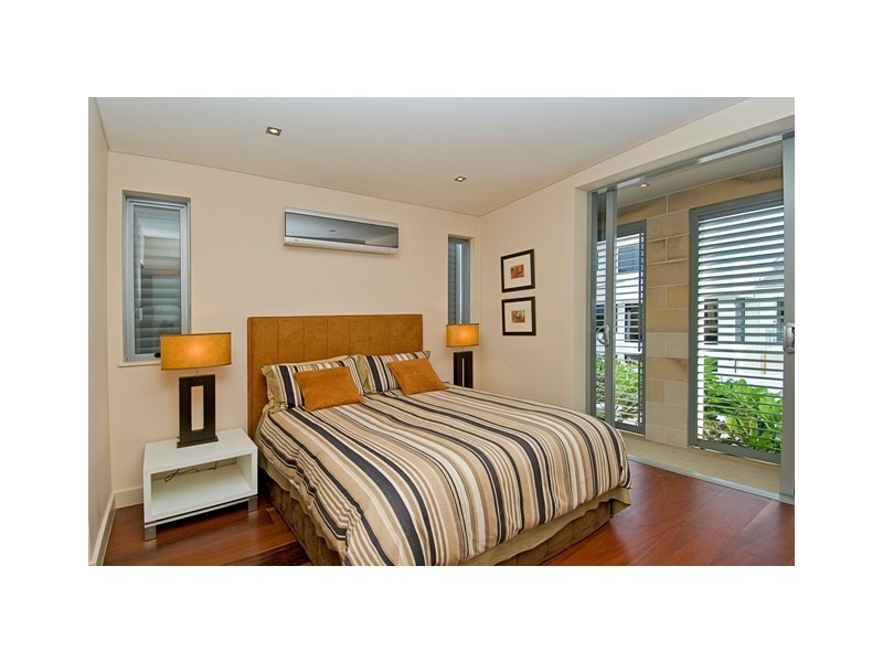 Mermaid Beach QLD 4218