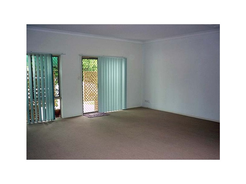 Clear Island Waters QLD 4226