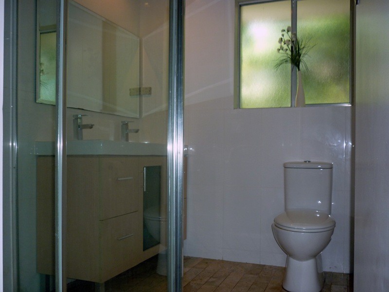 Broadbeach Waters QLD 4218