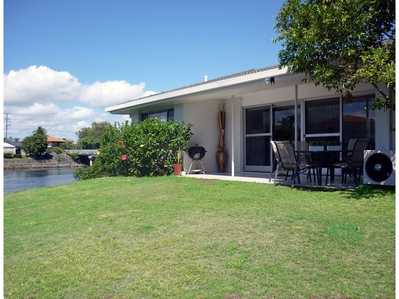 Broadbeach Waters QLD 4218