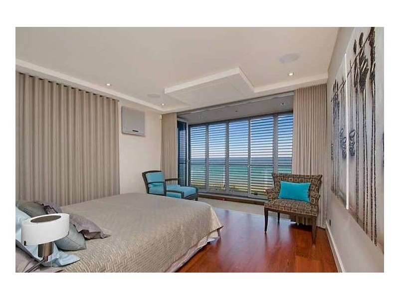71 Hedges Avenue, Mermaid Beach QLD 4218