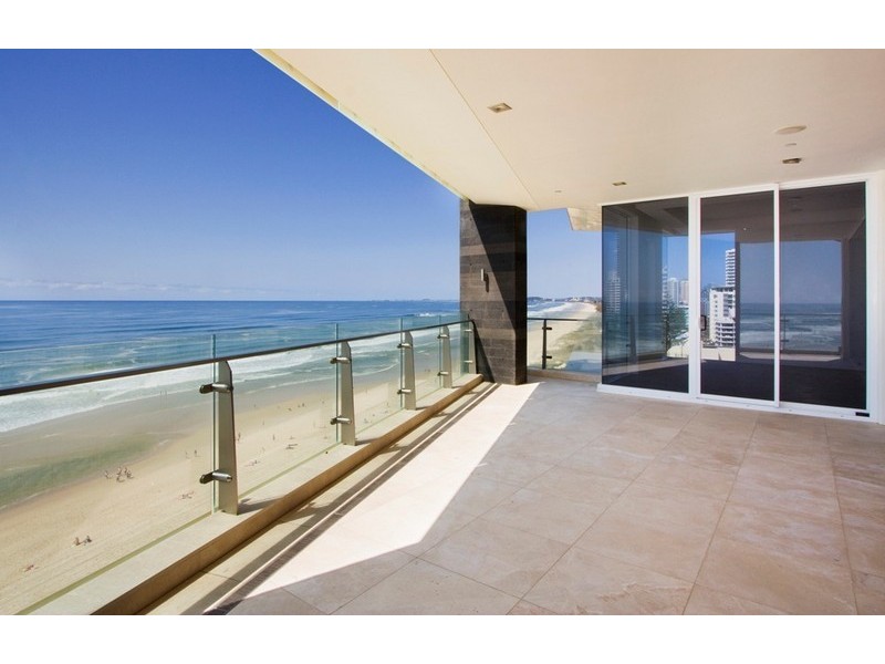 13/1  Enderley Avenue, Surfers Paradise QLD 4217