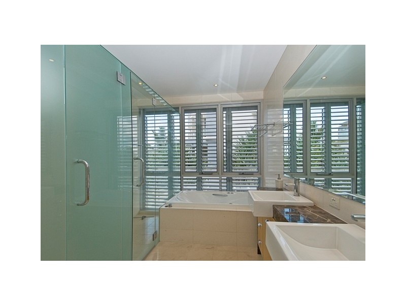 3/5-9 Broadbeach Boulevard, Broadbeach QLD 4218