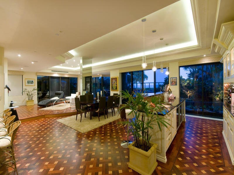 1/3511 Main Beach Parade, Main Beach QLD 4217