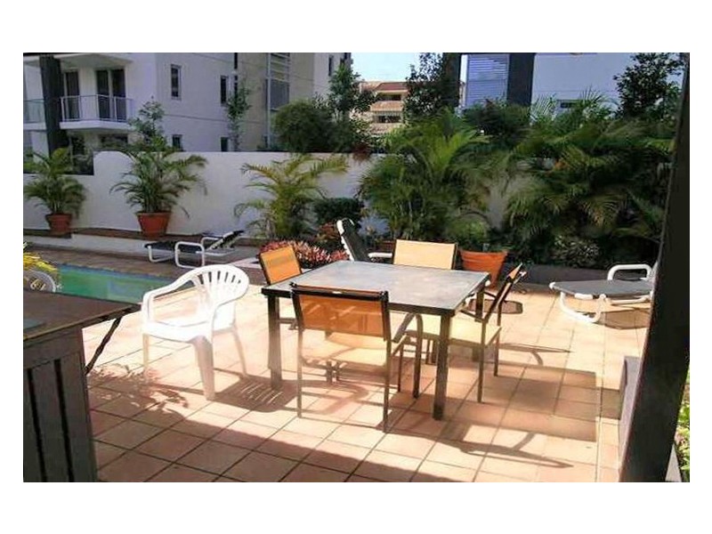 12/33 Cypress Avenue, Surfers Paradise QLD 4217
