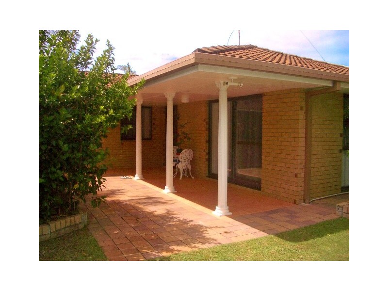 4 Yalgoo Court, Mermaid Waters QLD 4218