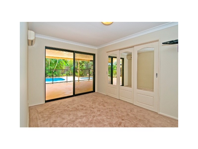 57 St Andrews Avenue, Isle Of Capri QLD 4217