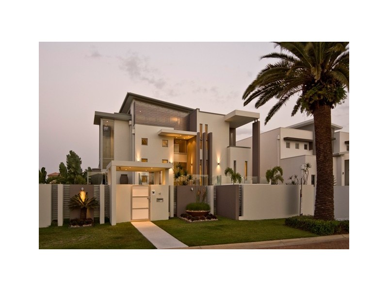 97 The Sovereign Mile, Sovereign Islands QLD 4216