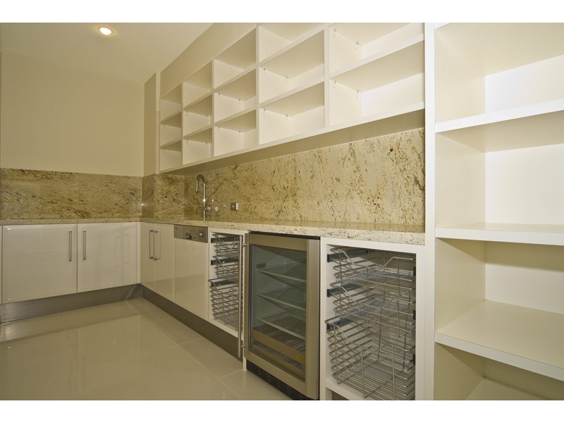 97 The Sovereign Mile, Sovereign Islands QLD 4216