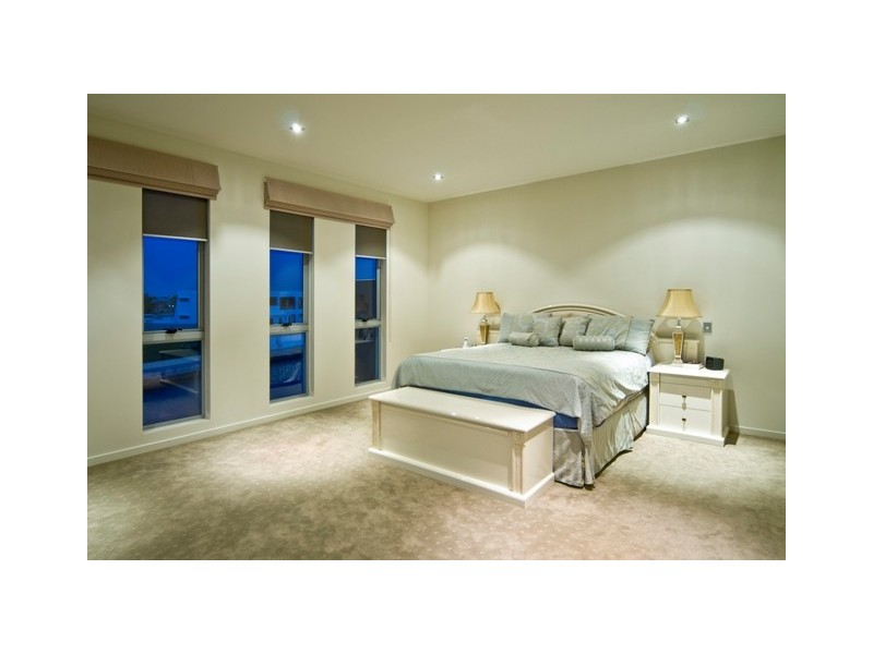 97 The Sovereign Mile, Sovereign Islands QLD 4216