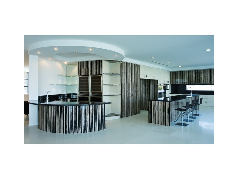 26 Hampton Court, Sovereign Islands QLD 4216