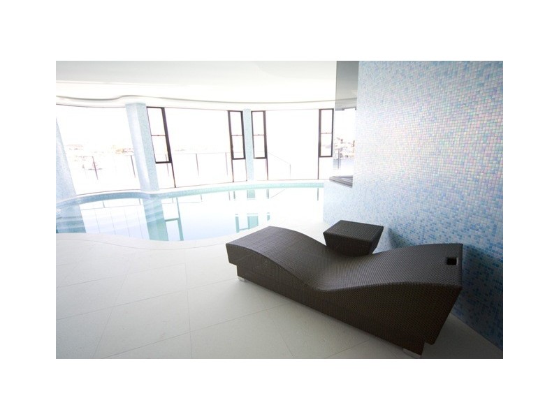 26 Hampton Court, Sovereign Islands QLD 4216