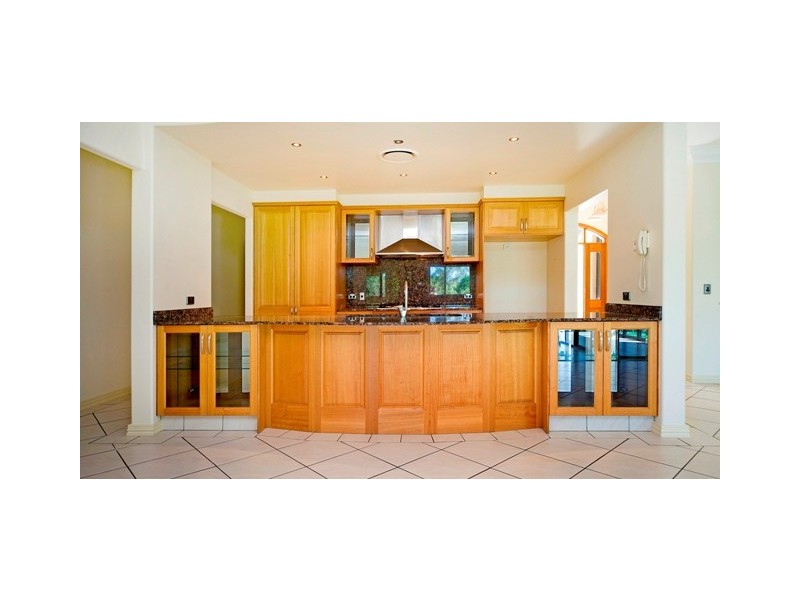 4 River Cove Place, Hope Island QLD 4212