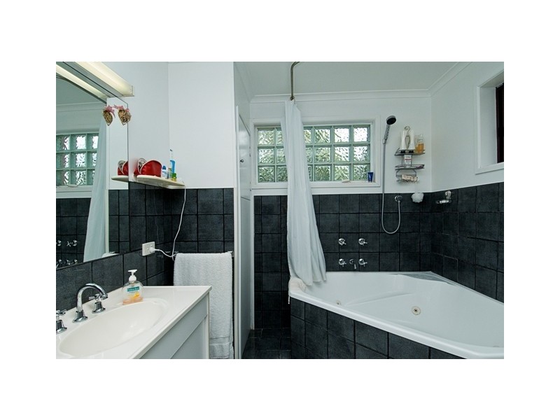 337 Ashmore Road, Benowa QLD 4217