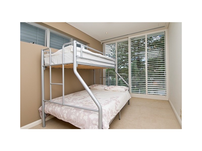 3/5 Broadbeach Boulevard, Broadbeach QLD 4218