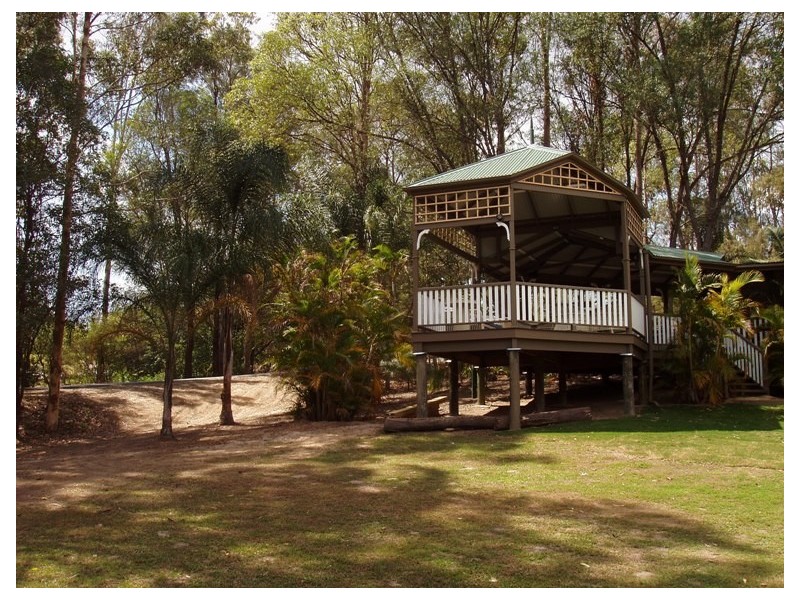 5 Boomerang Road, Mudgeeraba QLD 4213