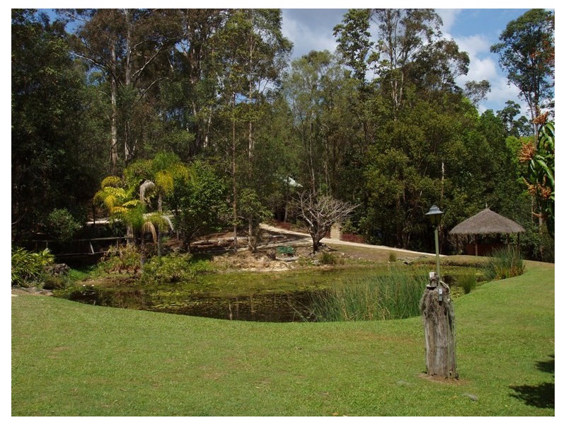 5 Boomerang Road, Mudgeeraba QLD 4213