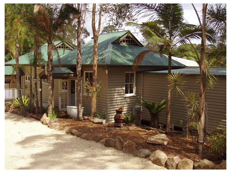 5 Boomerang Road, Mudgeeraba QLD 4213