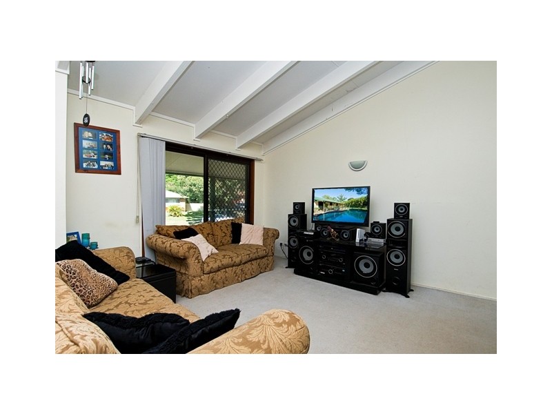 1 Warrungen Way, Ashmore QLD 4214