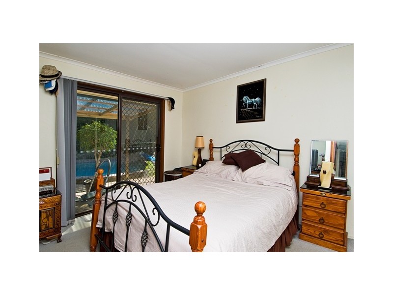 1 Warrungen Way, Ashmore QLD 4214