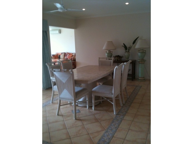 1 Huon Street, Broadbeach Waters QLD 4218