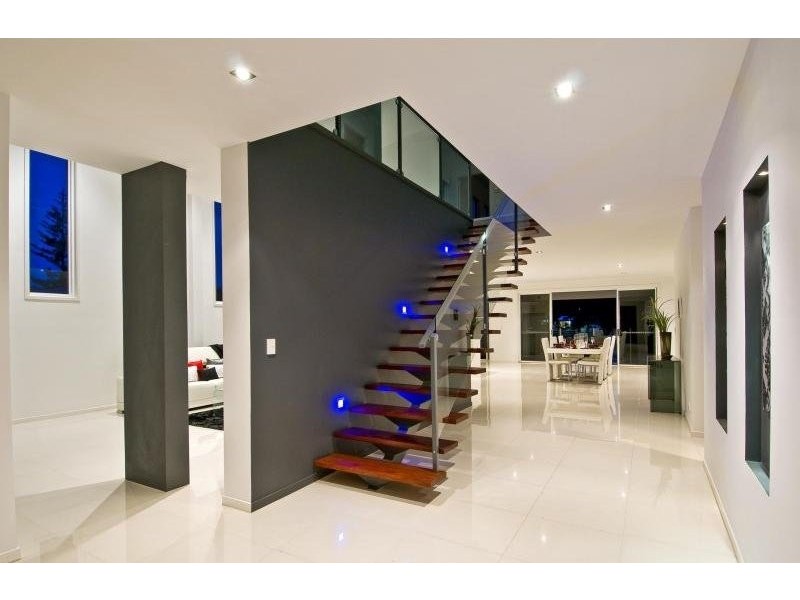 12 Moana Park Avenue, Broadbeach Waters QLD 4218