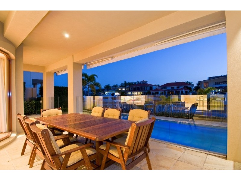 14 Seafarer Court, Paradise Waters QLD 4217