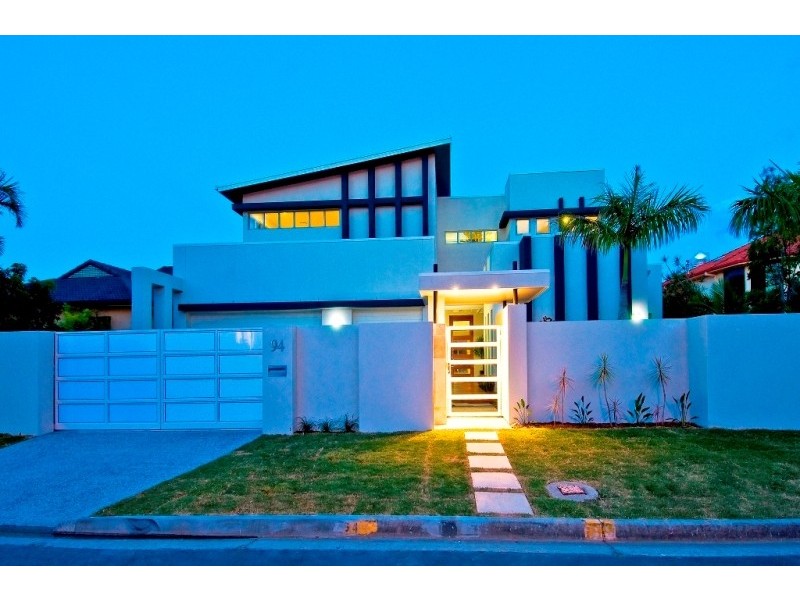 94 Commodore Drive, Paradise Waters QLD 4217