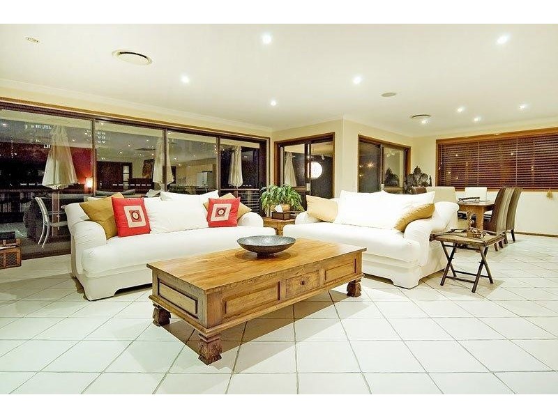 57 Commodore Drive, Paradise Waters QLD 4217