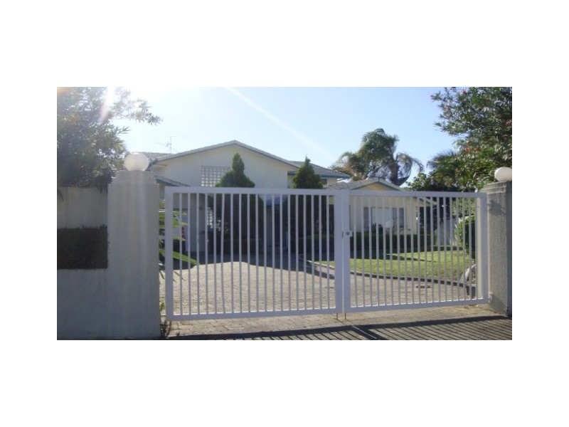 42 Allandale Ent, Mermaid Waters QLD 4218