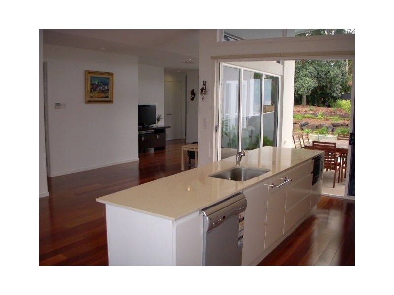 1008 Lakeview Terrace, Benowa QLD 4217