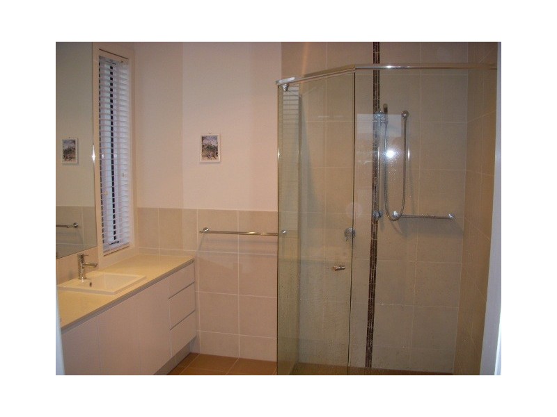 1008 Lakeview Terrace, Benowa QLD 4217