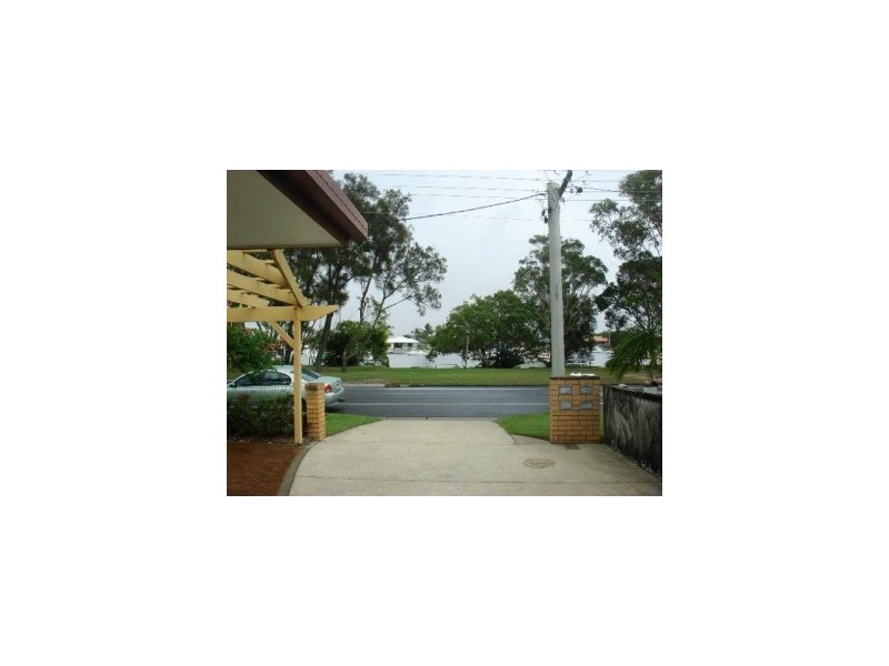 2/43 Paradise Parade, Paradise Point QLD 4216