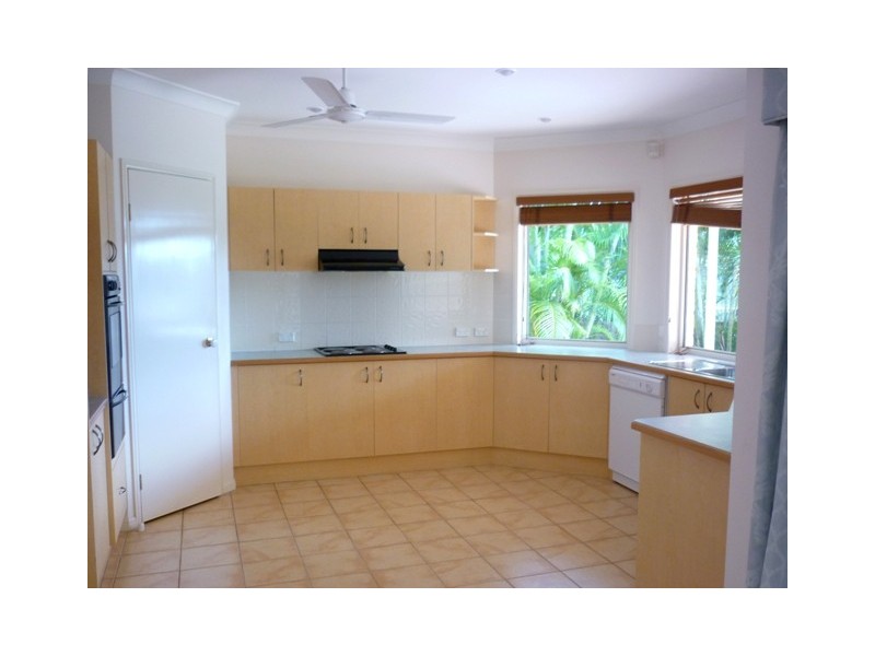 1 Huon Street, Broadbeach Waters QLD 4218