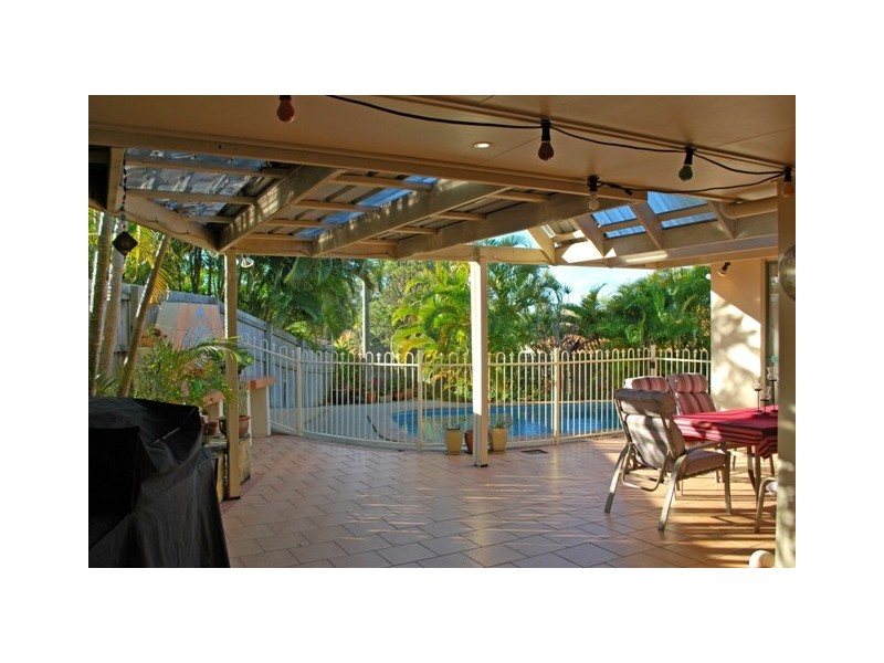 47 Desert Falls Crescent, Parkwood QLD 4214