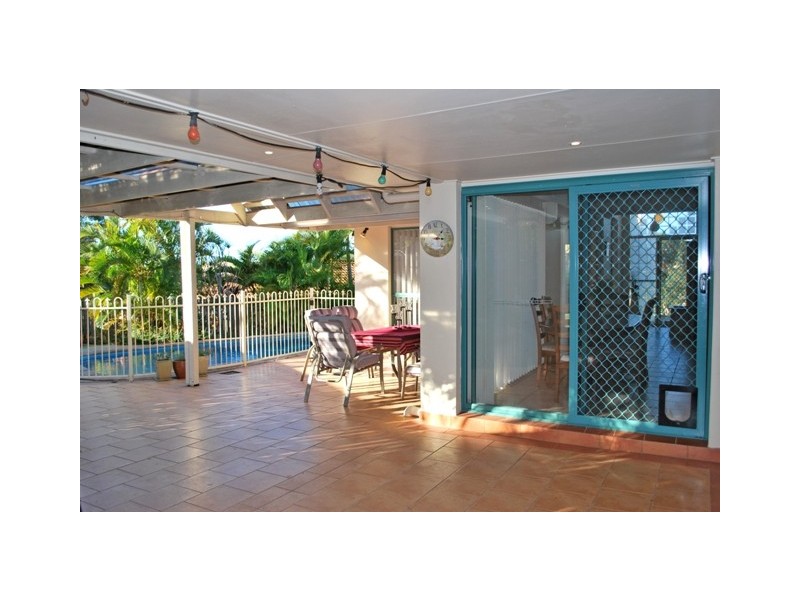 47 Desert Falls Crescent, Parkwood QLD 4214