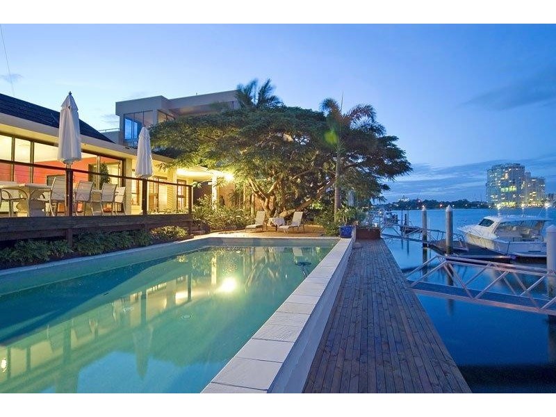 57 Commodore Drive, Paradise Waters QLD 4217