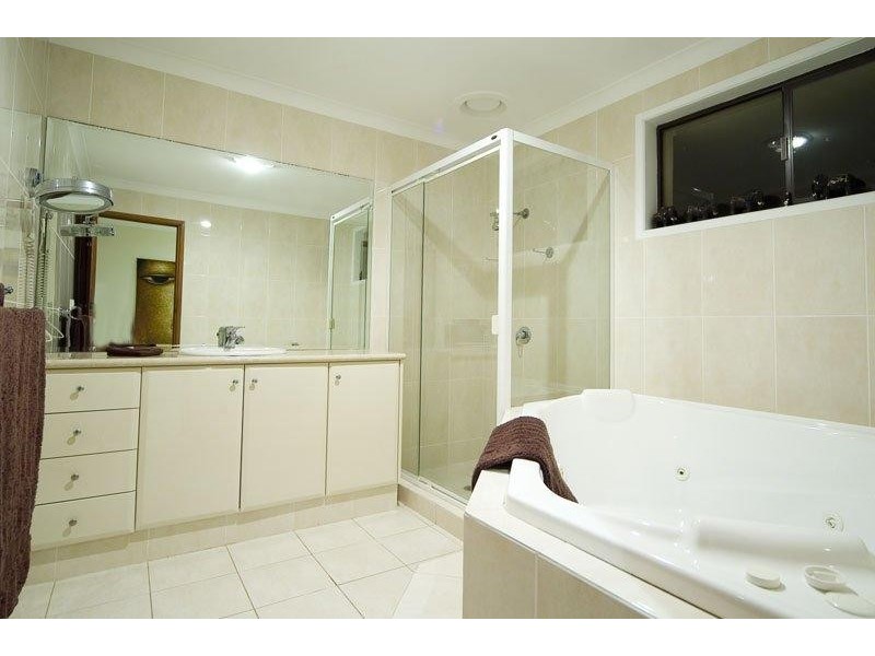 57 Commodore Drive, Paradise Waters QLD 4217