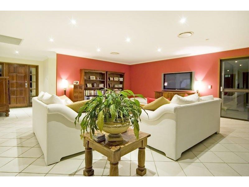 57 Commodore Drive, Paradise Waters QLD 4217