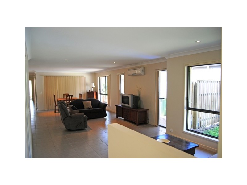 12 Wings Road, Upper Coomera QLD 4209