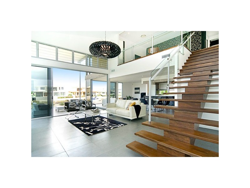 29 North Quay Drive, Biggera Waters QLD 4216