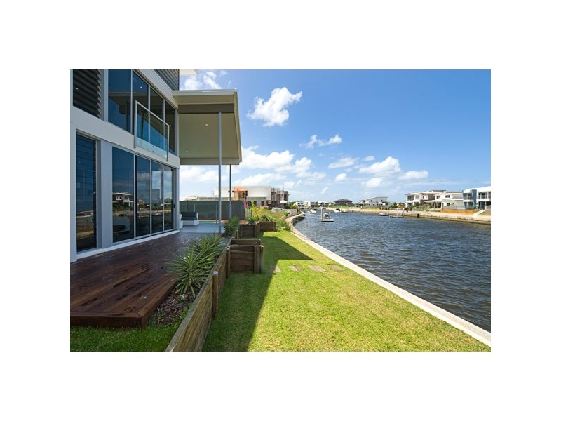 29 North Quay Drive, Biggera Waters QLD 4216