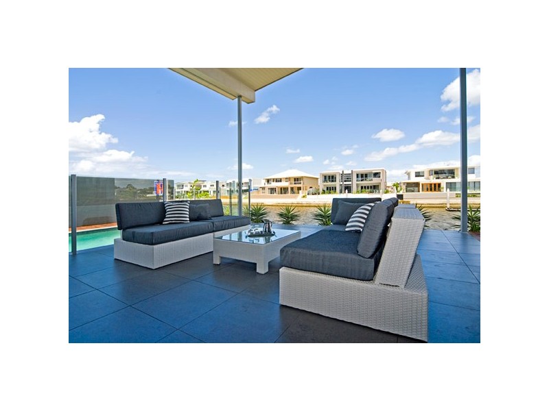 29 North Quay Drive, Biggera Waters QLD 4216